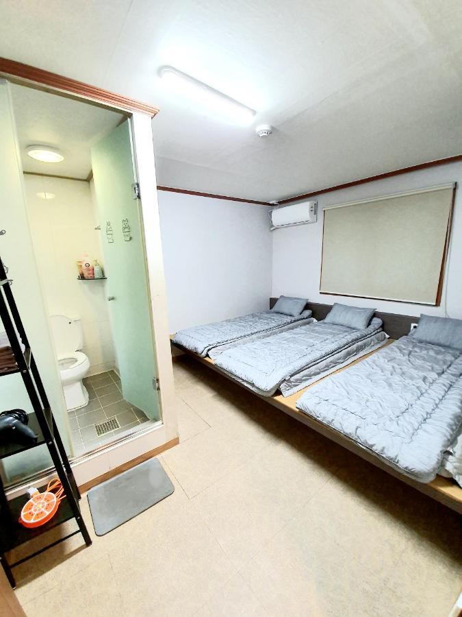 Twin Panda Guesthouse سيول المظهر الخارجي الصورة